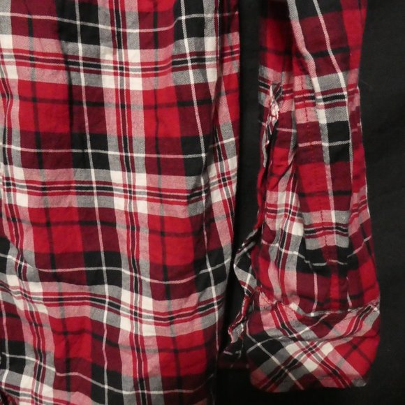 ESPRIT, medium, plaid ruffle shirt, full button front - Picture 8 of 16